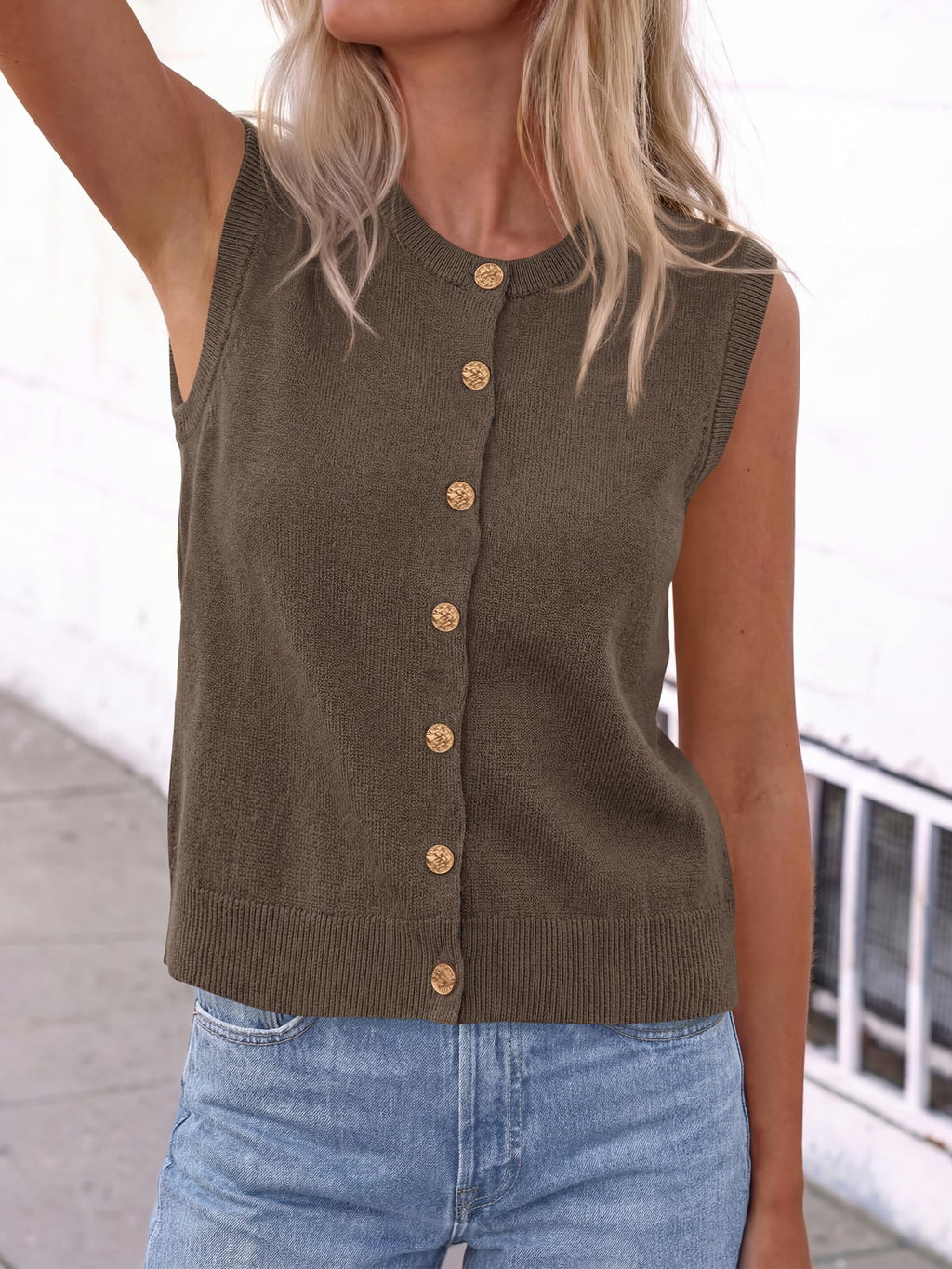 Crew Neck Button Down Sweater Vest, Loose Fit Sleeveless Knit Top for Spring Summer